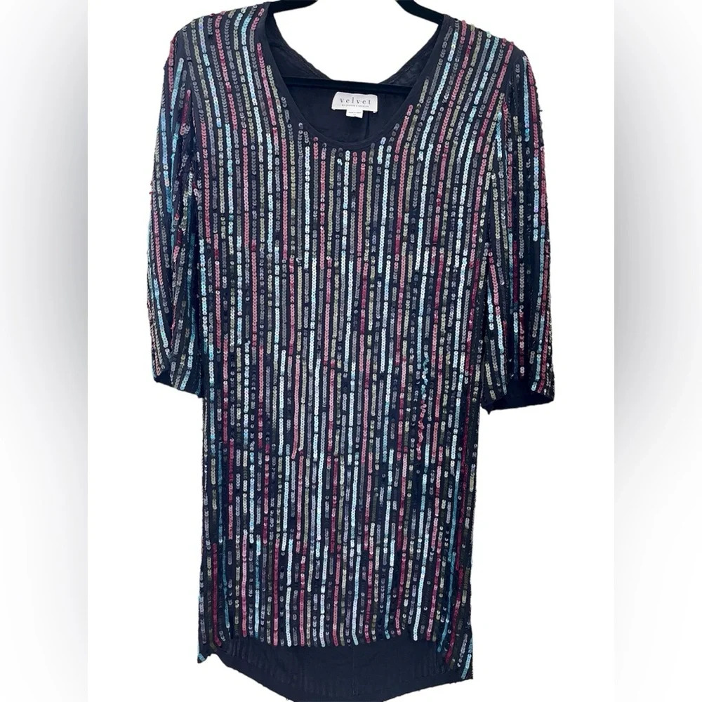 Gorgeous Velvet by Graham & Spencer sequin mini dress shift style Vneck